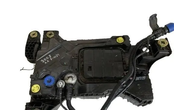 Peugeot 3008 II AdBlue liquid reservoir P1002559 P1001677