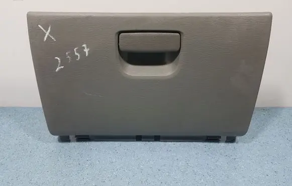 Chrysler Town u0026 Country IV Front door storage pocket/box 5009029AA