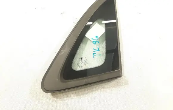 Hyundai Kona I Rear side window 87820J9000