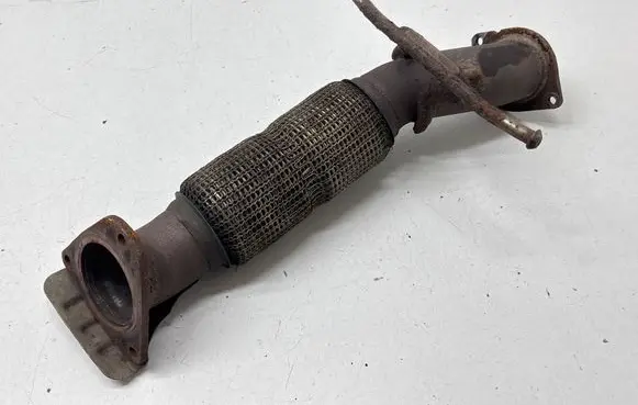 Volvo XC60 Muffler pipe connector clamp 31293841