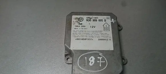 Volkswagen Golf IV Airbag control unit/module 6Q0909605B 5WK42869