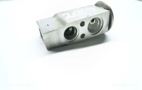 Volvo S60 Air conditioning (A/C) expansion valve 31101177 503714133228909