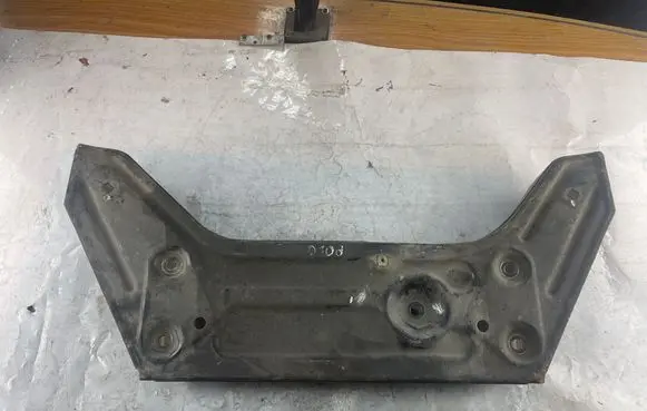 Volkswagen Polo IV 9N3 Front subframe 6Q0199349 6Q0199349E