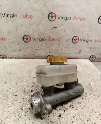 Nissan Navara D22 Master brake cylinder