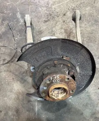 Rear wheel hub