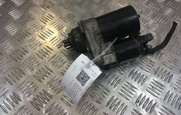 Skoda Fabia Mk1 (6Y) Starter motor 02T911023G