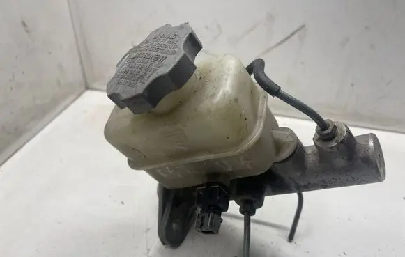 Hyundai Santa Fe Master brake cylinder BM111046