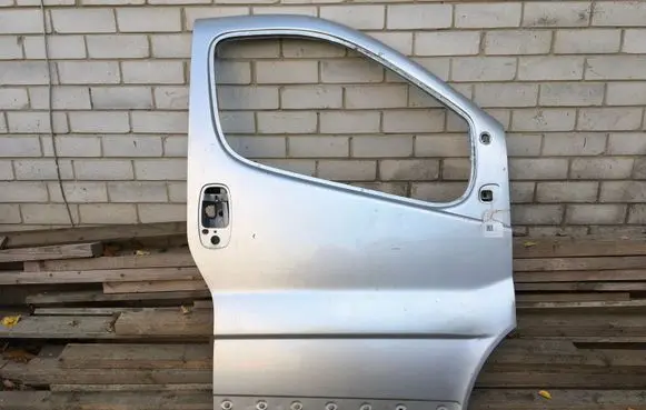 Renault Trafic II (X83) Front door