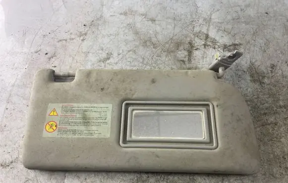 Nissan Navara D40 Sun visor