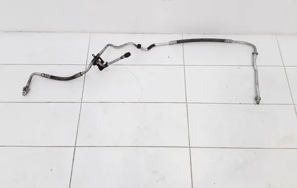 Ford Mondeo Mk III Air conditioning (A/C) pipe/hose