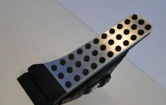 Mercedes-Benz C AMG W205 Accelerator throttle pedal A2053000104