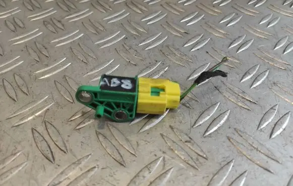 Audi A4 S4 B8 8K Airbag deployment crash/impact sensor 1K0909606C