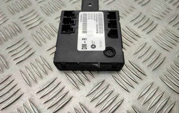 Chrysler Pacifica Sliding door control unit/module P68225096AG