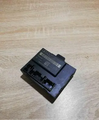 Audi A6 S6 C6 4F Door control unit/module 4F0959795A