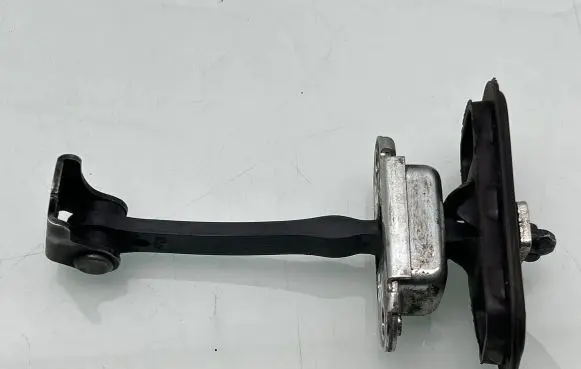 Nissan Qashqai Front door check strap stopper 80440JD00A