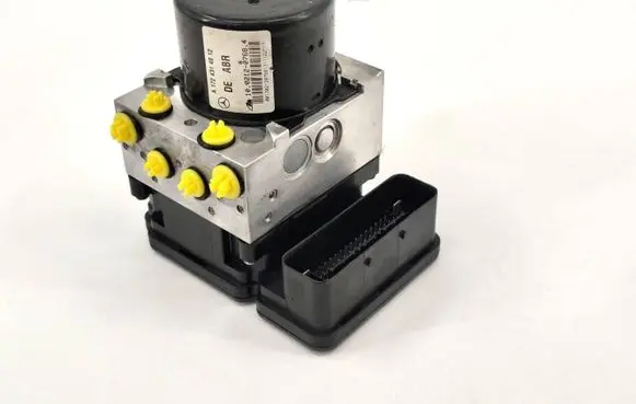 Mercedes-Benz C W204 ABS Pump A1724314912 A1729011102 10021207684