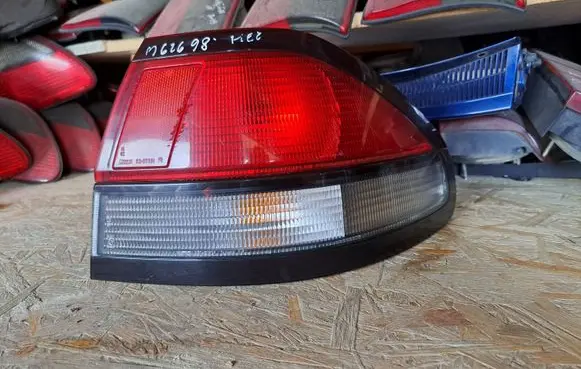 Mazda 626 Rear/tail lights 22061825