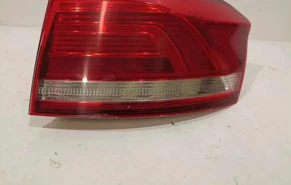 Volkswagen PASSAT B8 Rear/tail lights 3G9945312