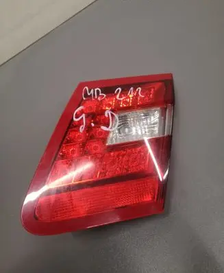 Mercedes-Benz E W212 Tailgate rear/tail lights A046317