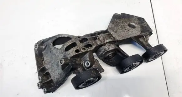 Mercedes-Benz A W168 Engine mounting bracket AXXX202XX40