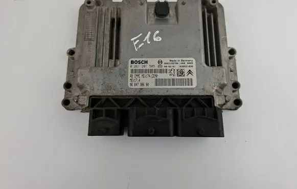 Peugeot 308 Engine control unit/module 9664738680 0261201505