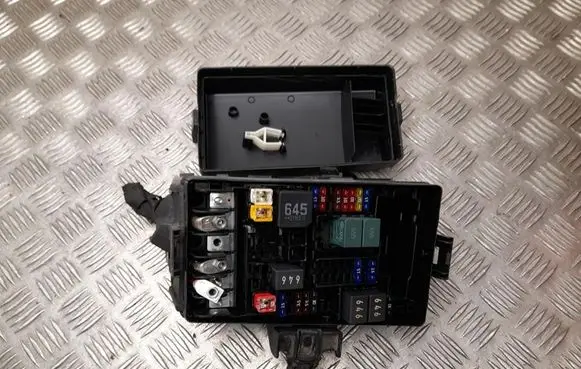 Volkswagen T-Roc Fuse box set 5Q0907361G
