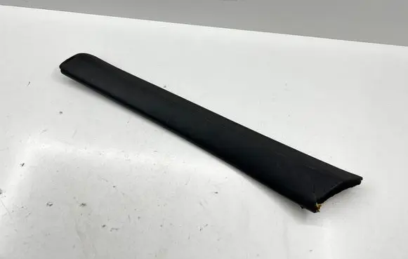 Mercedes-Benz W123 (A) pillar trim