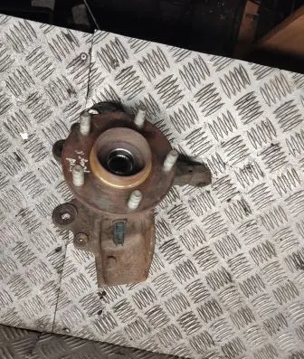 Ford Focus Front wheel hub spindle knuckle 3m513k170