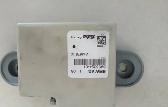 BMW X5 E70 Antenna control unit 693502401 6935024-01