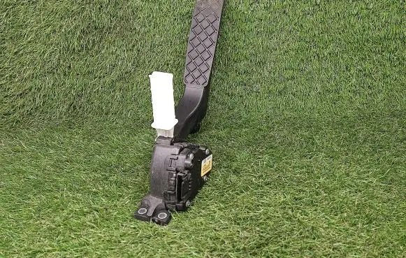 Audi Q7 4L Accelerator throttle pedal 7L0723507B