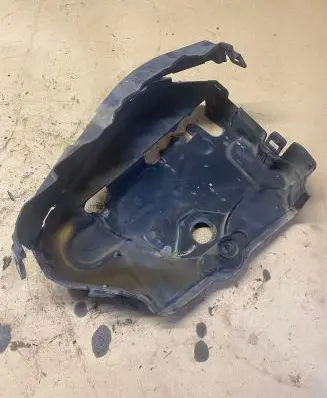 Dacia Duster II Timing belt guard (cover) 135632713R
