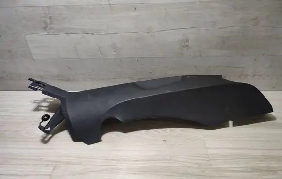 Skoda Scala Rear seat side top trim 657867766
