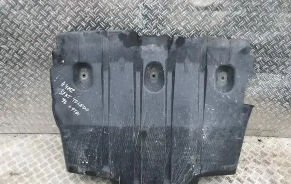 Seat Toledo I (1L) Engine splash shield/under tray