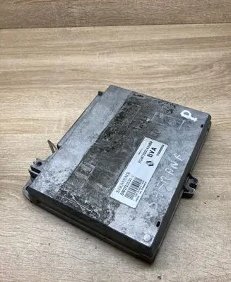 Renault Safrane Engine control unit/module ECU 7700745989 7700863539