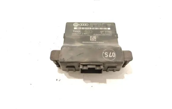 Volkswagen PASSAT B6 Gateway control module 3C0907530C 3C0907951A