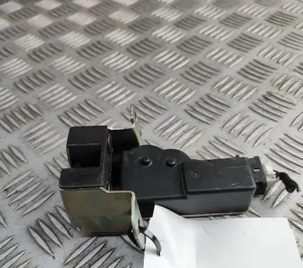 Chevrolet Captiva Tailgate/trunk/boot lock/catch/latch 96861655