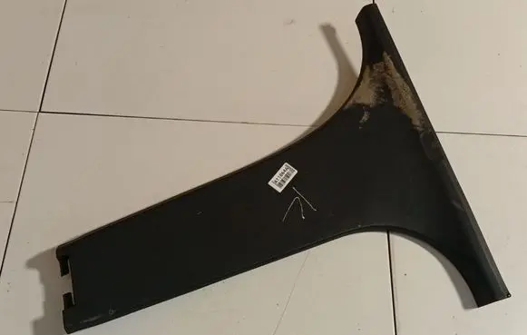 Skoda Fabia Mk2 (5J) (B) pillar trim (top) 5J6867281