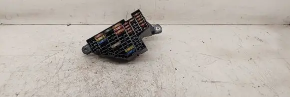 Volkswagen PASSAT B6 Fuse module 39310457