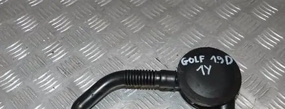 Volkswagen Golf V Breather hose/pipe 