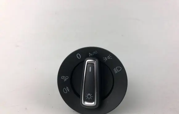 Volkswagen Tiguan Light switch 3CN941431A