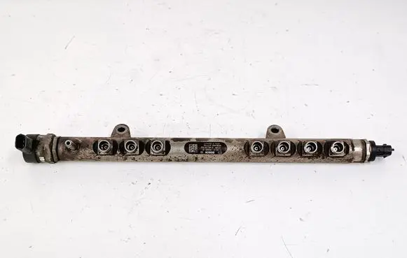 Volvo XC60 Fuel main line pipe 30777759 0445215025 31216313