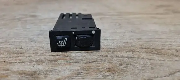 BMW 5 E39 Seat heating switch 61318352259