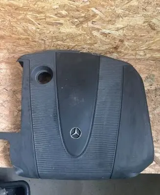 Mercedes-Benz C W203 Engine cover (trim) A6460160624