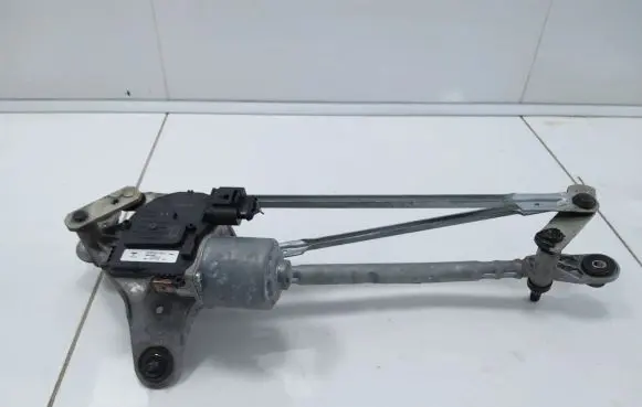 Tesla Model 3 Front wiper linkage and motor 1076725