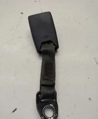 Chrysler 300 - 300C Middle seatbelt buckle (rear) 19103E 27495