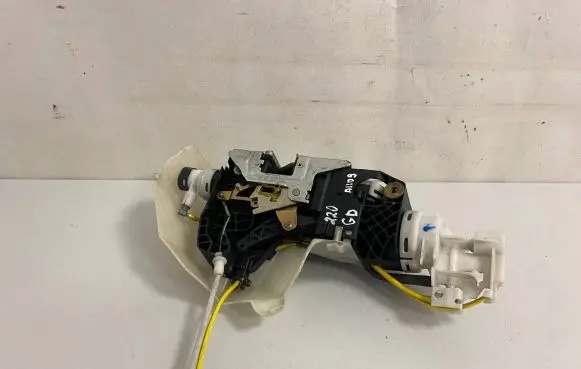 Mercedes-Benz S W220 Rear door lock 2207305835