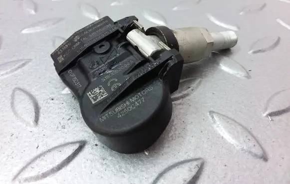 Peugeot 4008 Tire pressure sensor S180052094A 4250C477