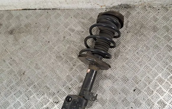 Toyota Avensis T250 Front shock absorber with coil spring 4851009N80 4813105820