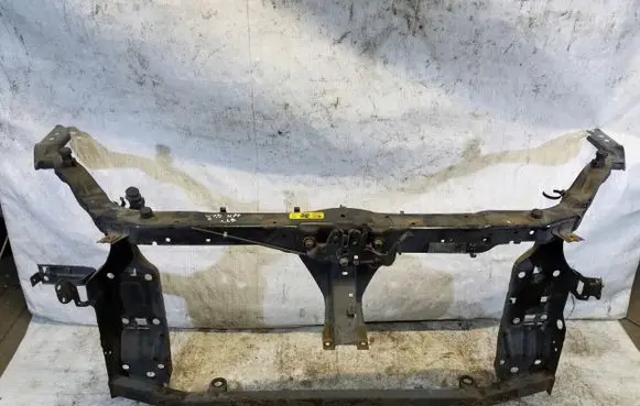 Nissan Qashqai Radiator support slam panel