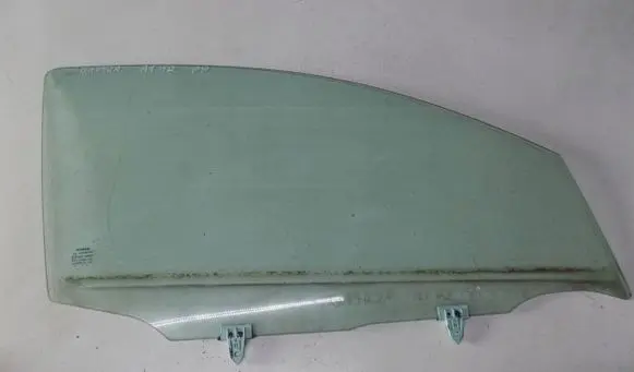Nissan Qashqai Sliding door window/glass K9KL292